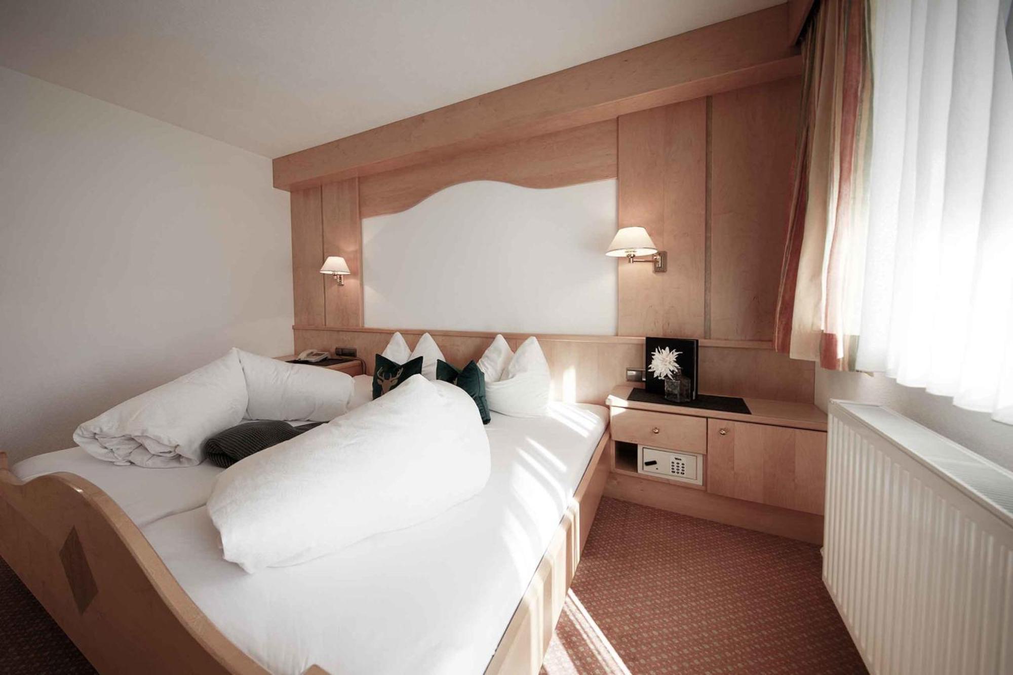 Garni Rustica Hotel 3*